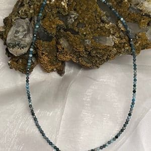 Apatite Azul Colar
