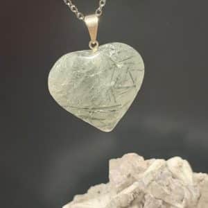 Quartzo Cristal com Turmalina Verde Pendente