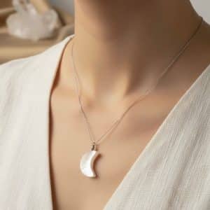 Selenite Pendente